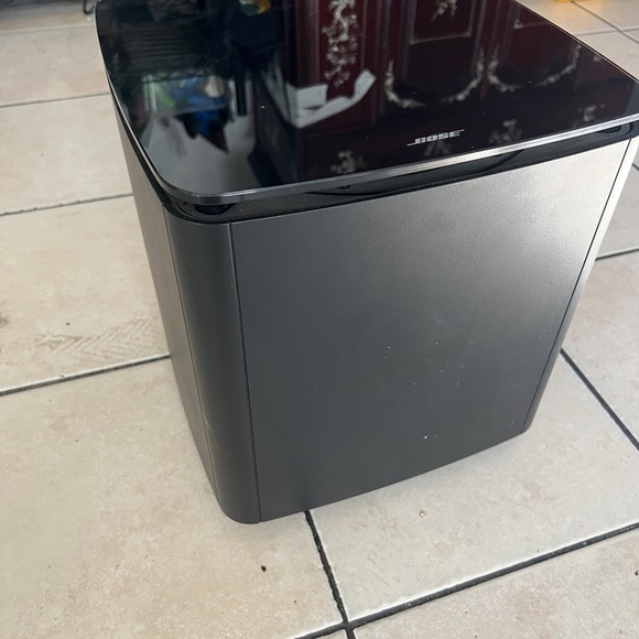 HOME THEATER SEMI NUEVO MARCA BOSE MUY POTENTE - Picture 6 of 7